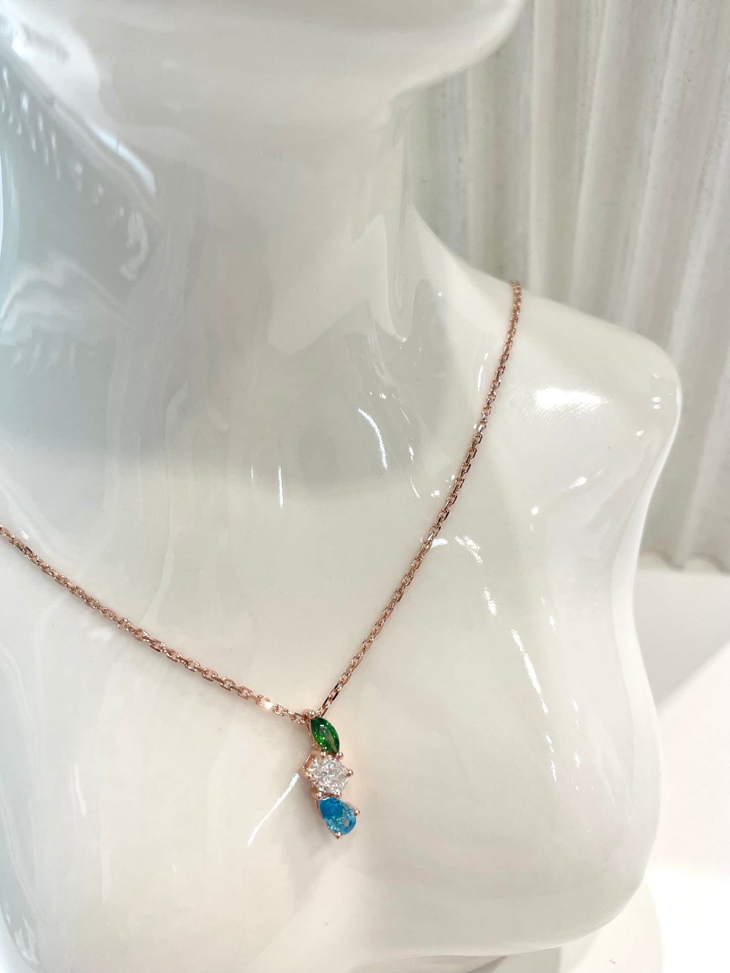 S925 綠白藍三色水滴鋯石頸鏈42AJNO156-紅