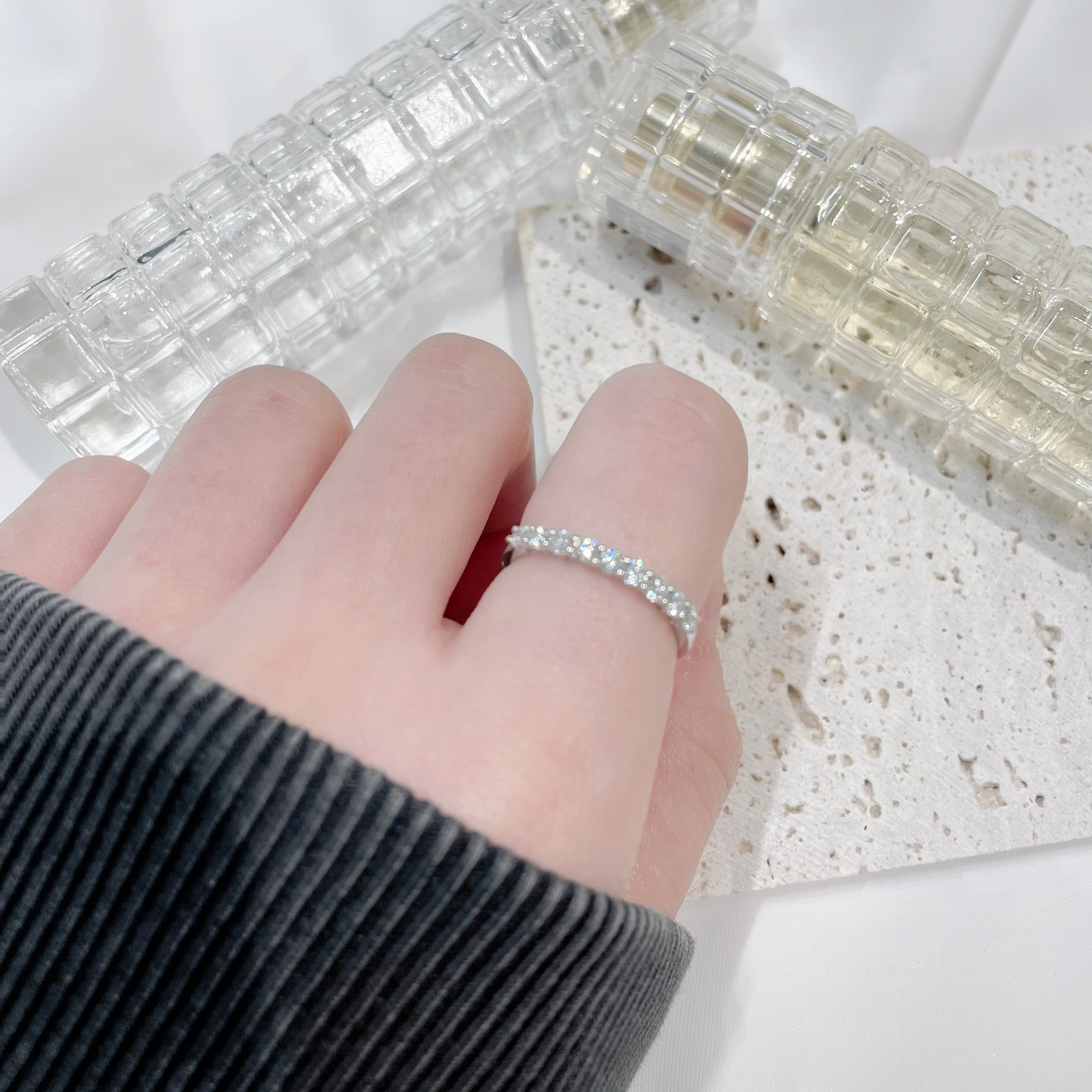 18K高鑲半圈滿鑽戒指42AJR0290