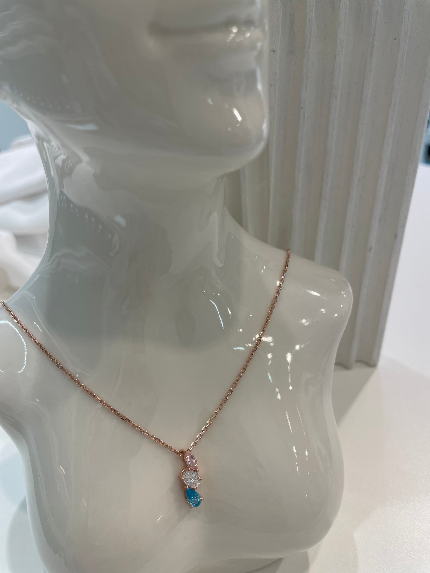 S925 粉白藍三色水滴鋯石頸鏈42AJNO156-紅