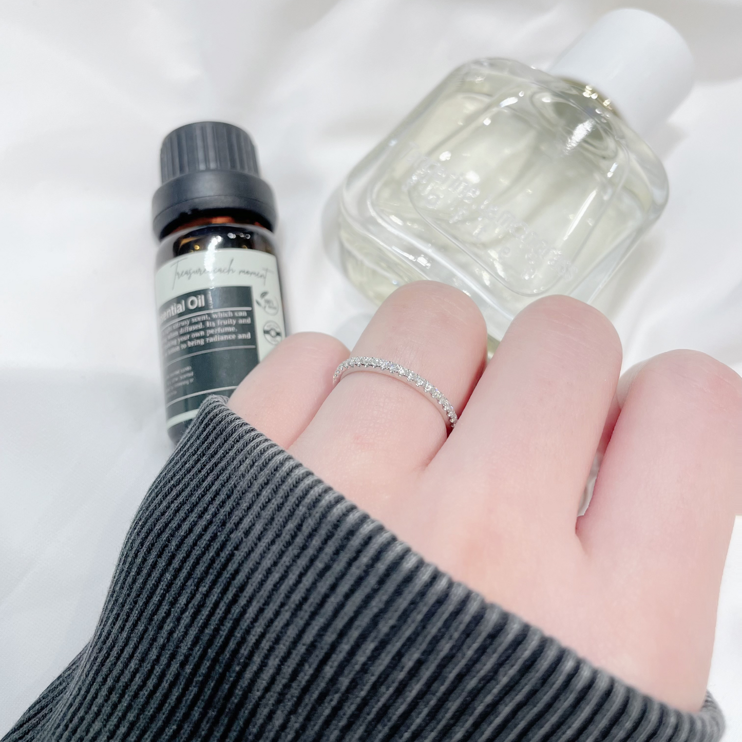 18K半圈虎爪鑲碎鑽戒指42R13870