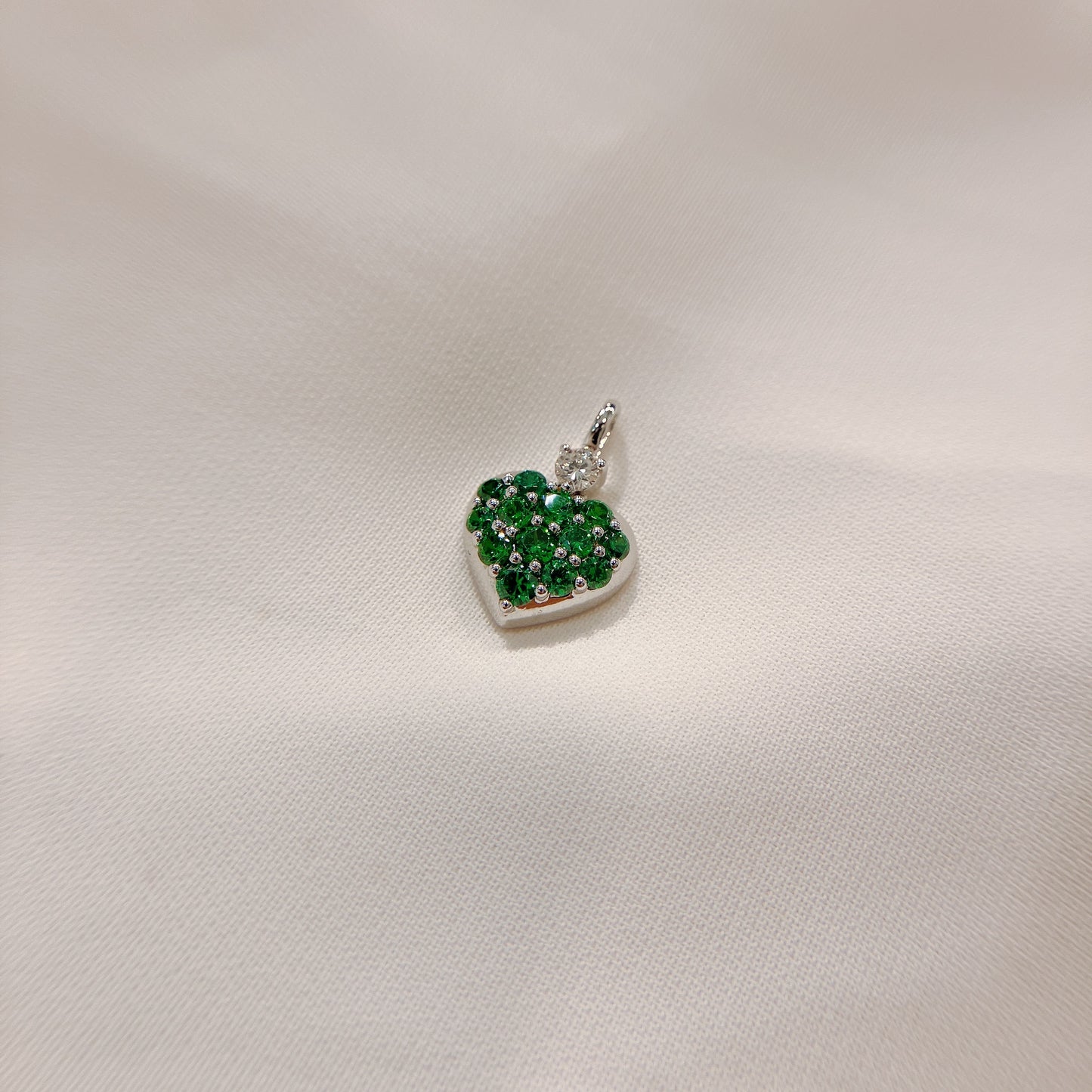 S925 經典全鑲翠綠鋯石拼鑽石心形吊墜42AJP0277