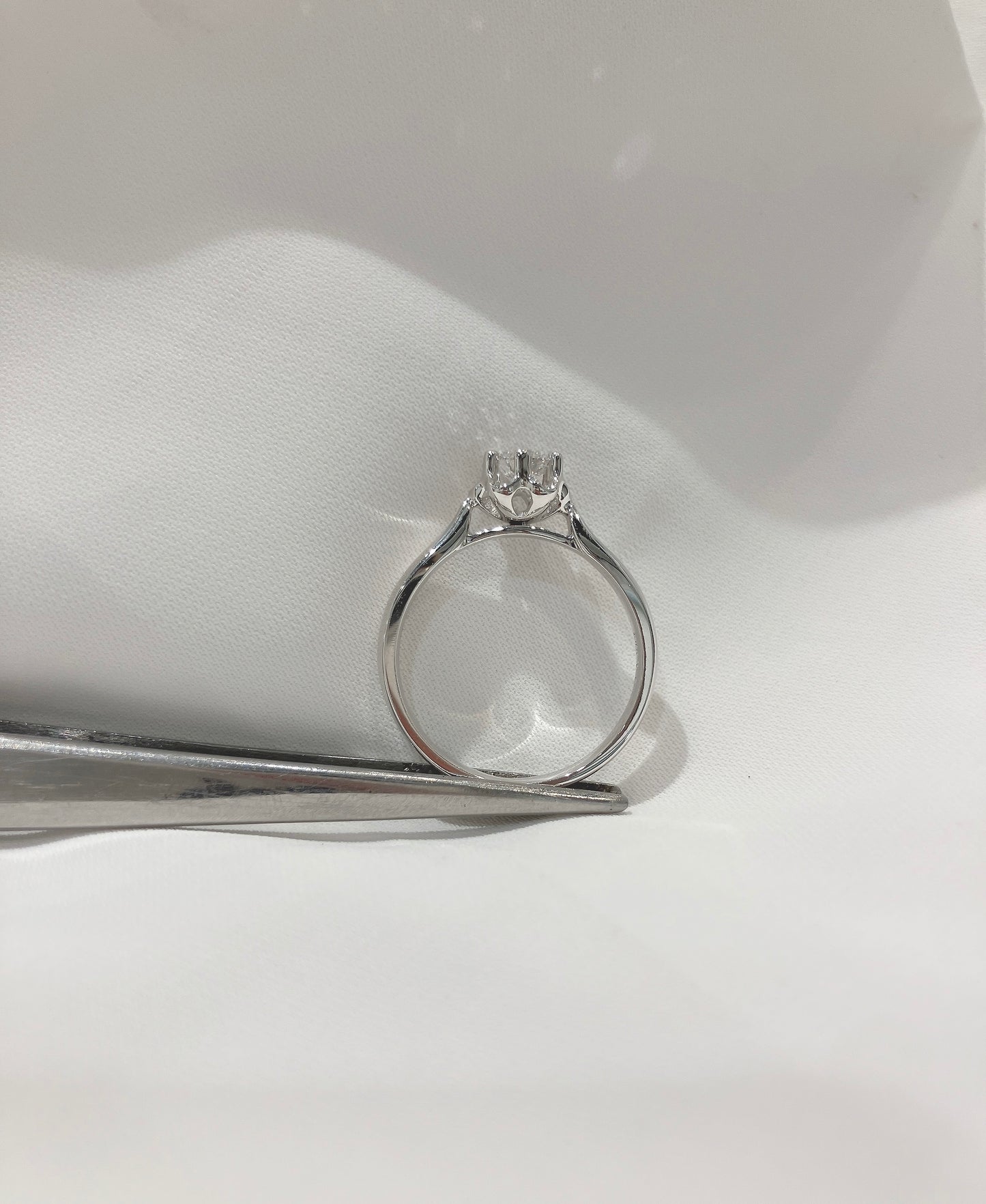 *New*簡約含苞花形六爪18K鑽石戒指H26242