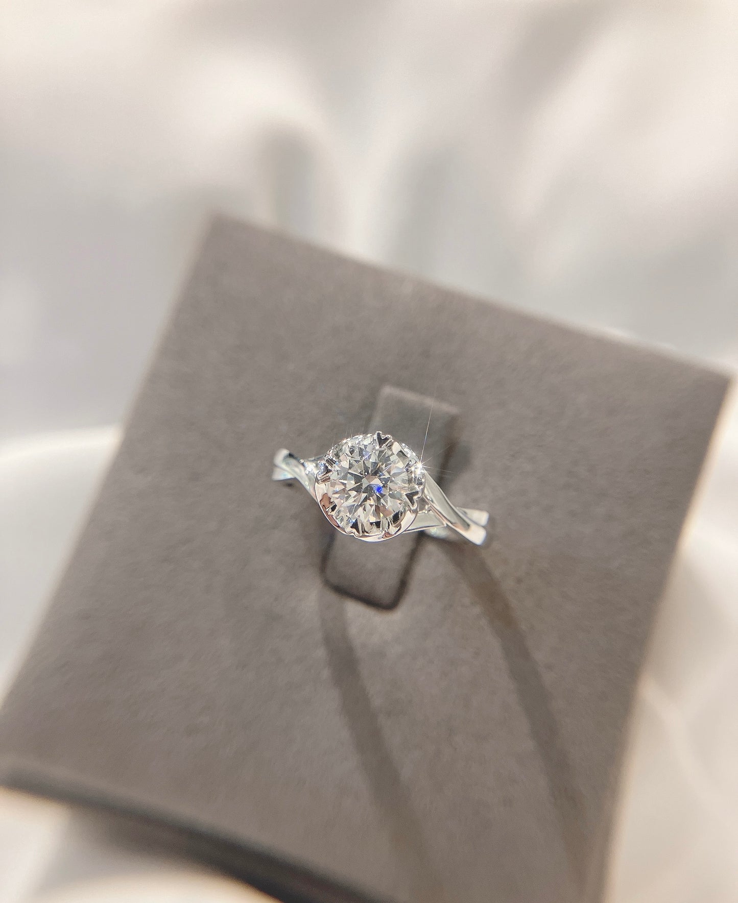 *New*簡約現代風花冠四爪18K鑽石戒指H26252