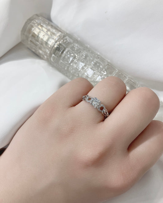 *New*雅緻對稱交叉扭臂四爪18K鑽石戒指42R12012