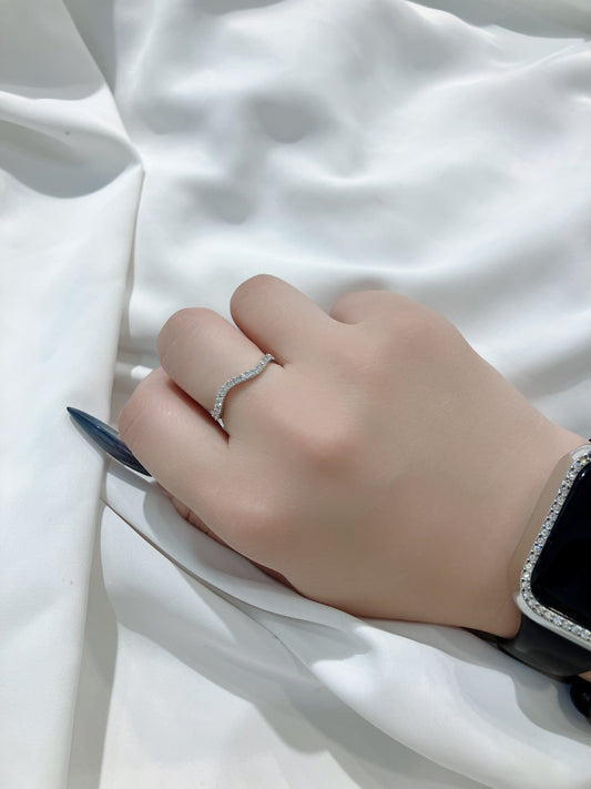 *New* S925 波浪形半圈碎鑽線戒42AJR0454