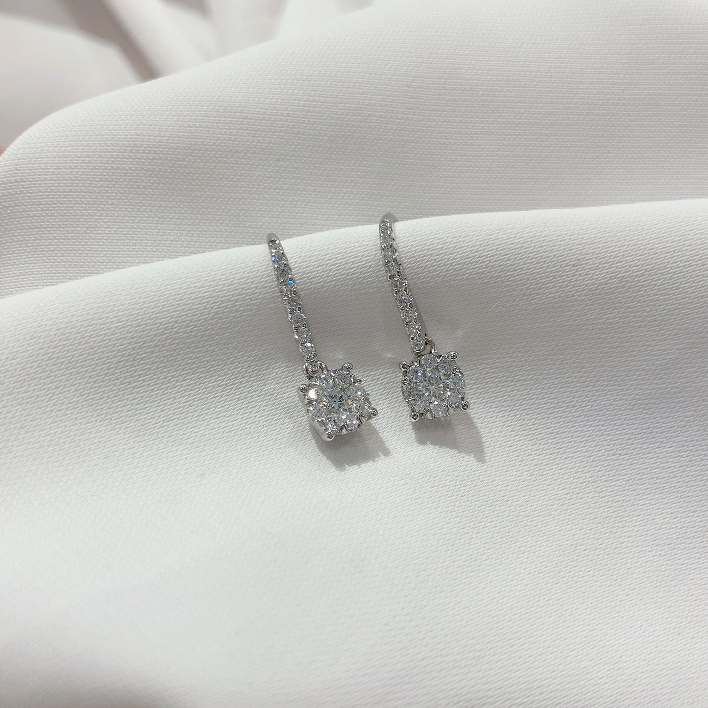 *New* S925 閃耀光環垂墜式鑽石耳環42E01699