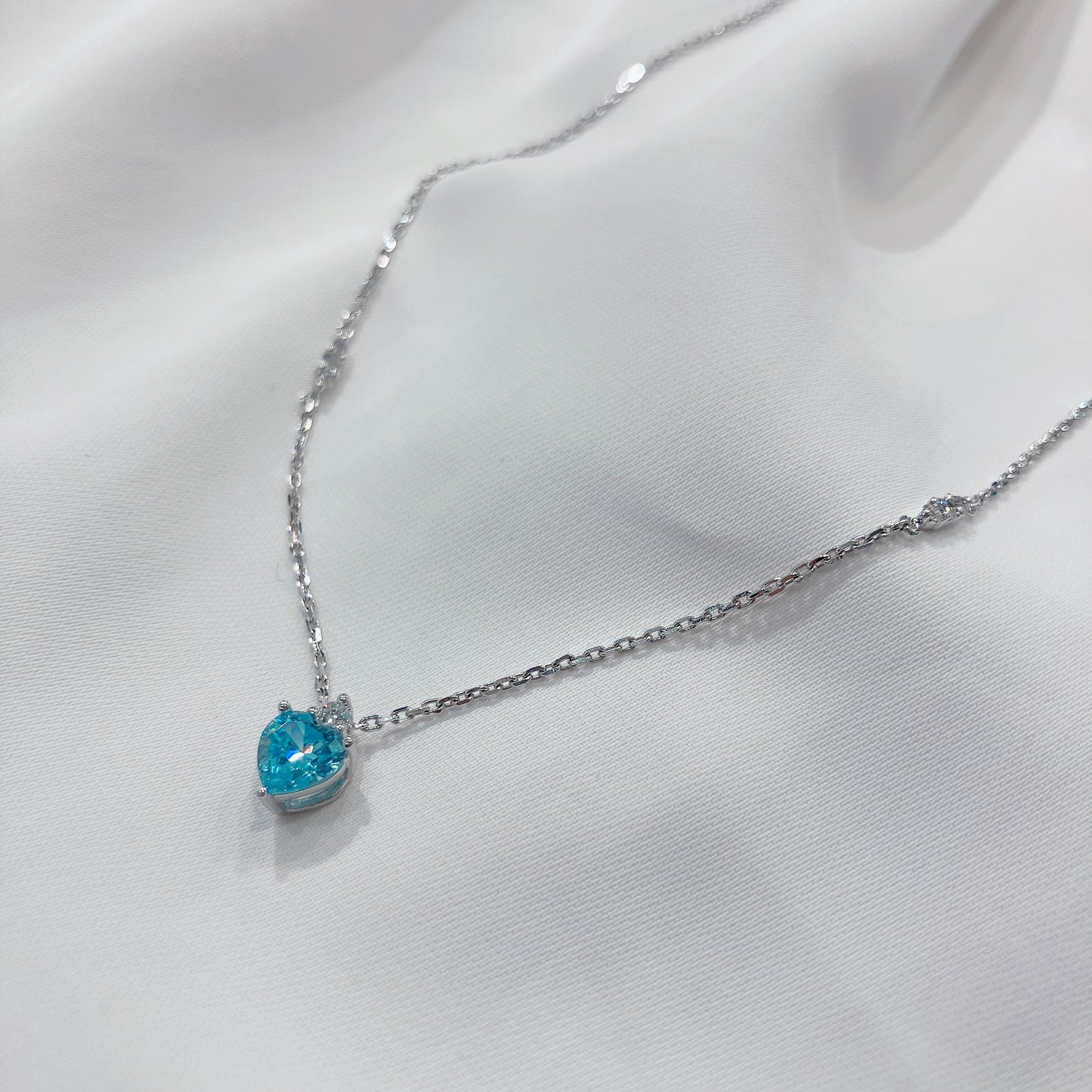 *New* S925 優雅天藍心形鋯石皇冠鑽石頸鏈42AJN0178